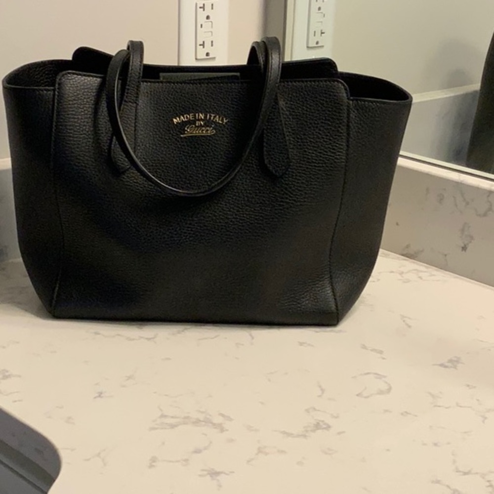 Gucci black bucket purse